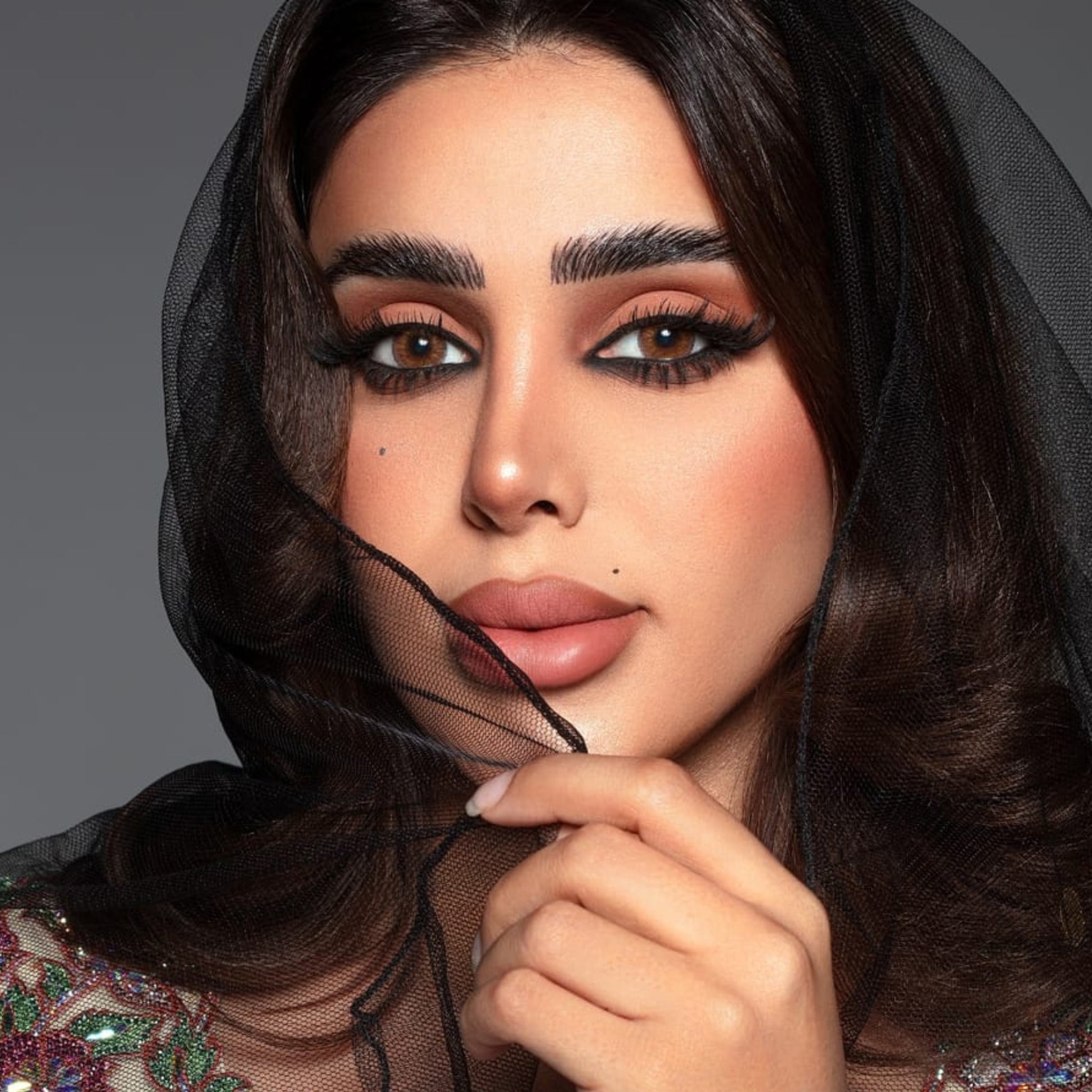 لافلي فورأفر امارا عدسات لاصقة الدرجة عيون المها -1 زوج عدسات